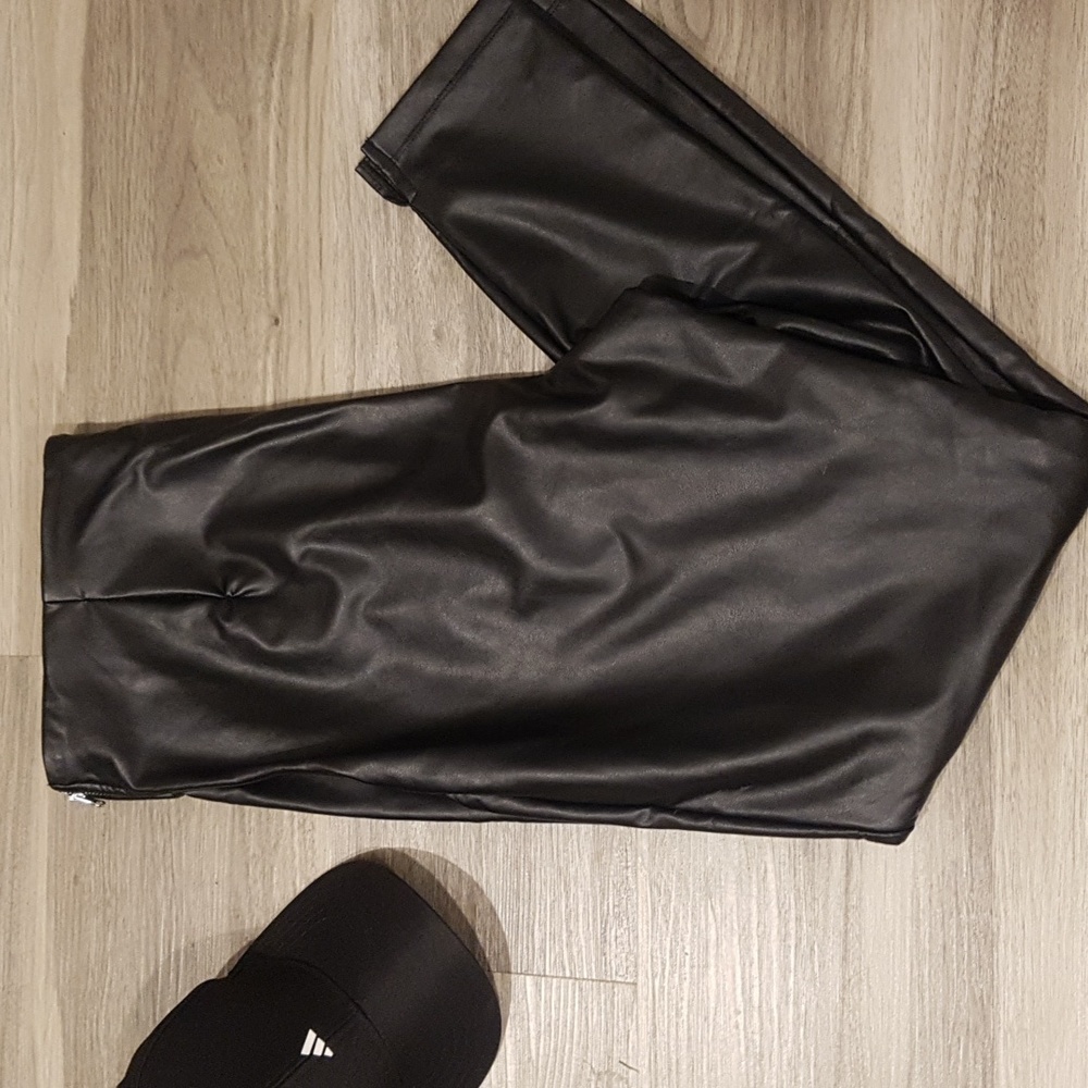 Dynamite Faux Leather High Rise Pull On Pant XL - Picture 3 of 5